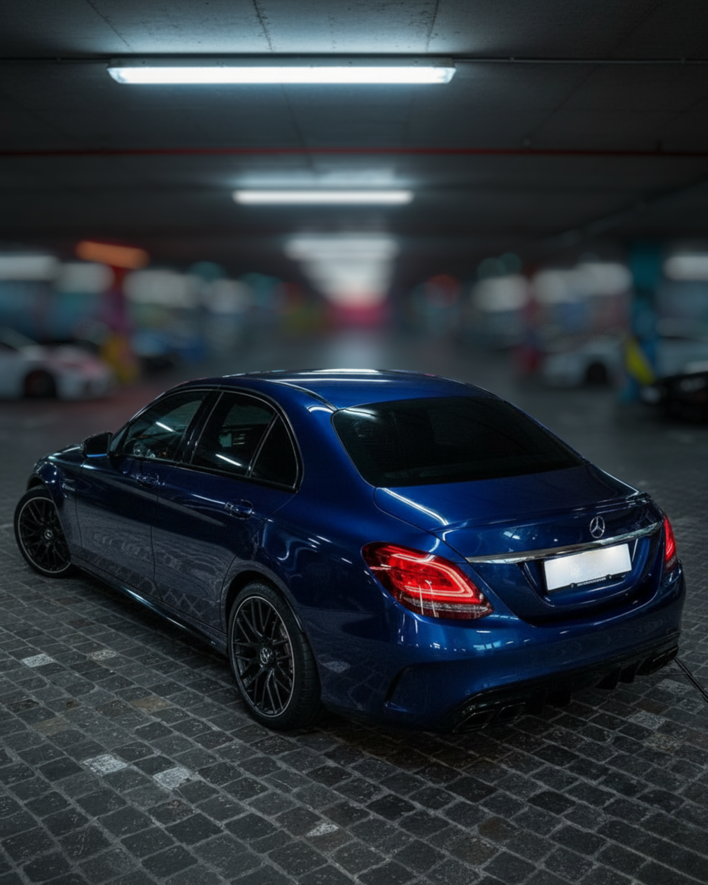 MERCEDES BENZ C63 AMG