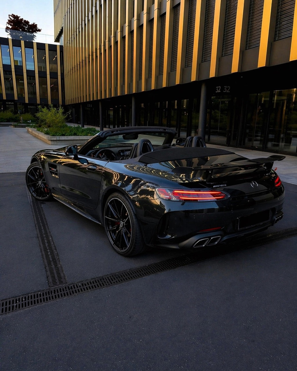 MERCEDES BENZ AMG GTC Cabriolet